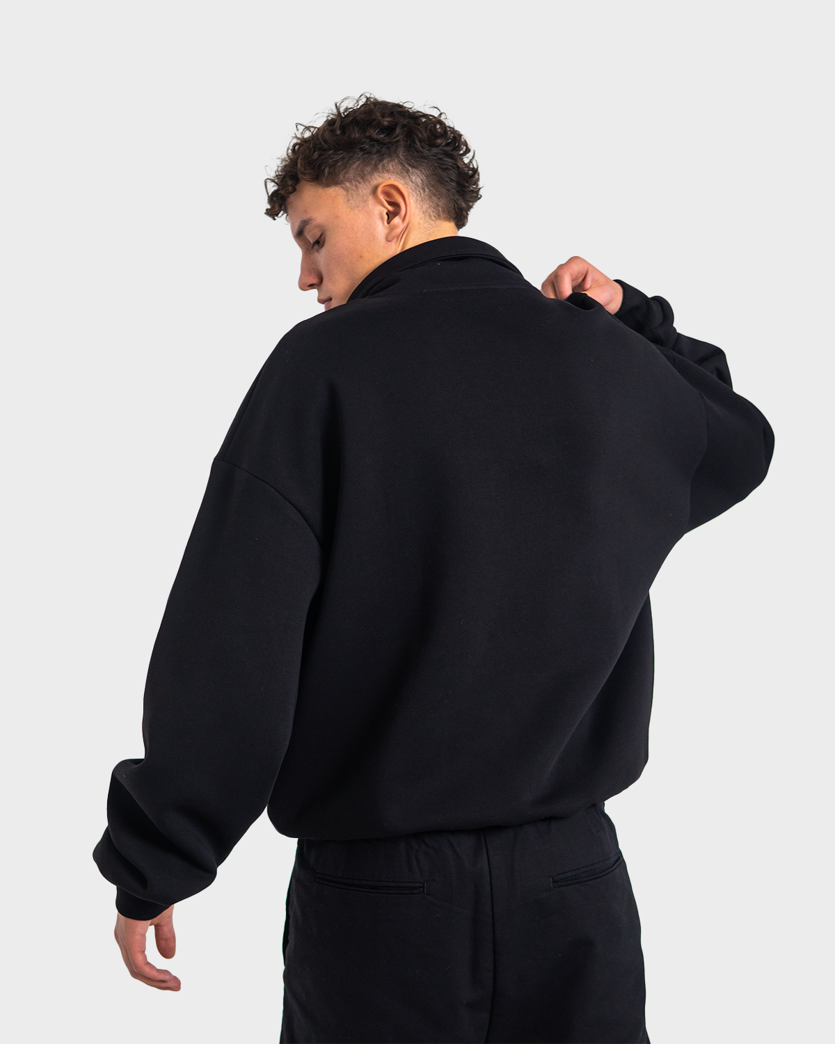 Authentic Half-Zip Black