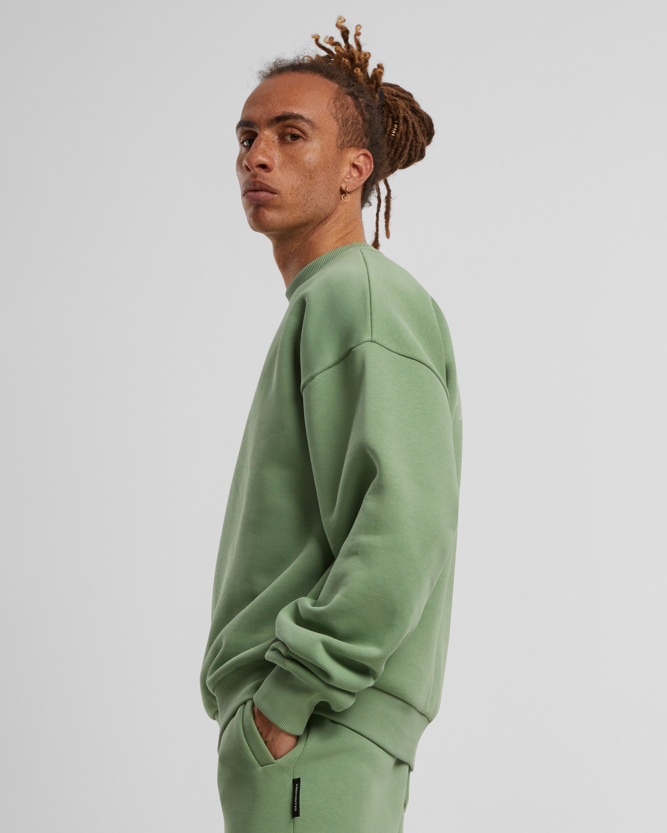 10119 Crew Neck 2.0 Basil