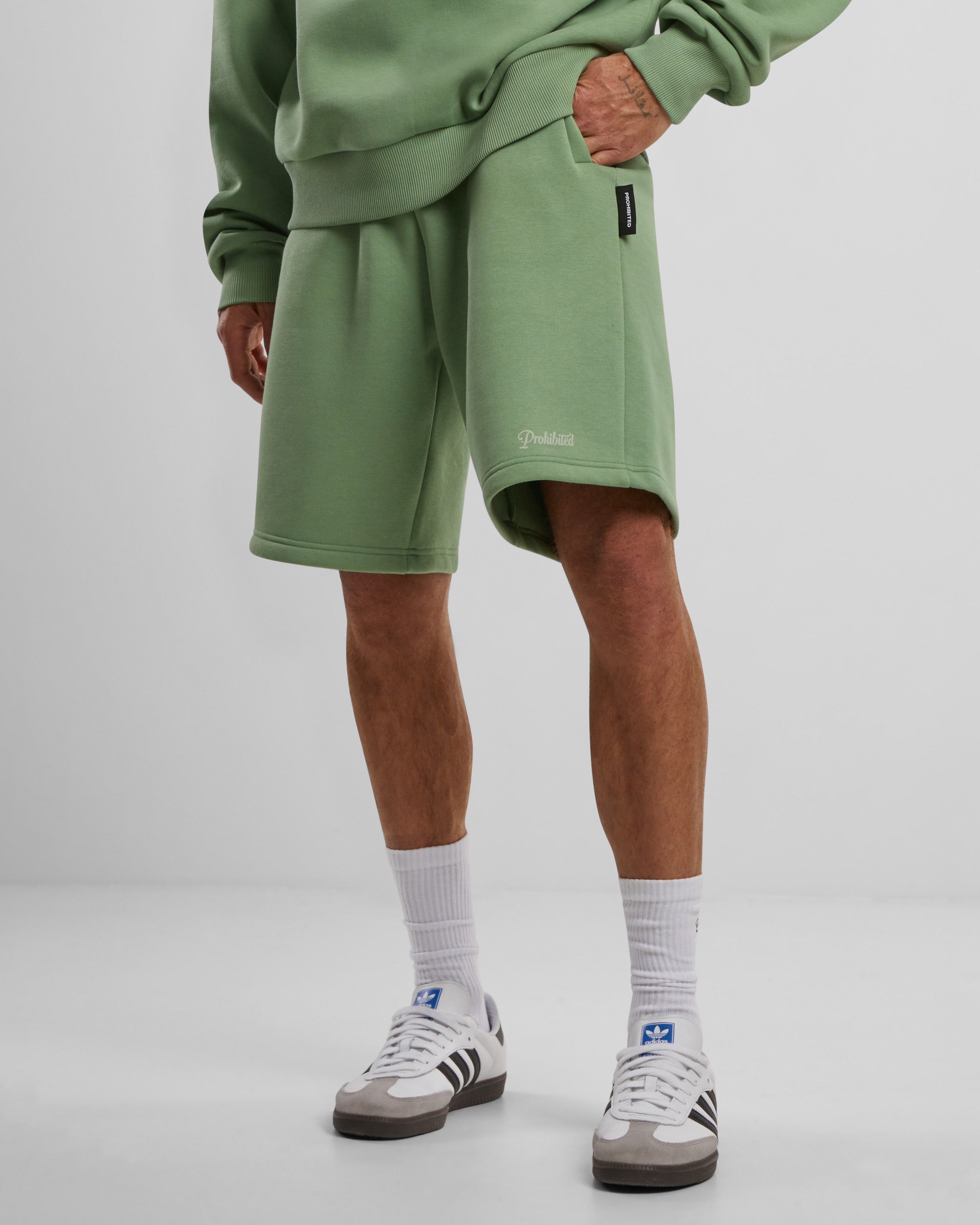 10119 Sweatshorts 2.0 Basil